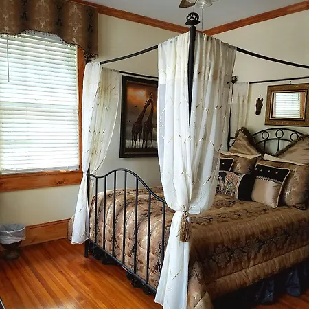 Pettigru Place Bed & Breakfast-2